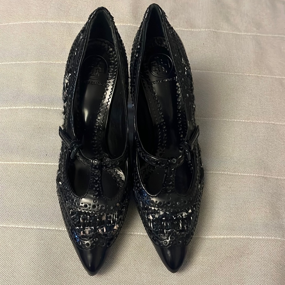 Tory Burch tweed size 6M. Calf leather